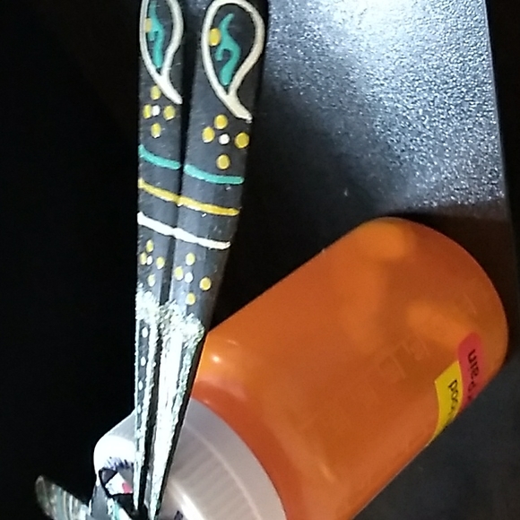 Balancing dragonfly - Picture 3 of 5